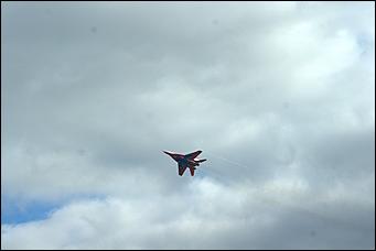 4 сентябрь 2015 г., Барнаул   Тренировочный полет пилотажной группы "Стрижи".