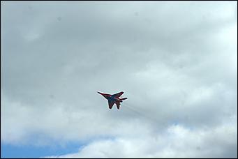 4 сентябрь 2015 г., Барнаул   Тренировочный полет пилотажной группы "Стрижи".