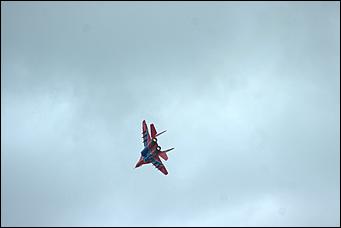 4 сентябрь 2015 г., Барнаул   Тренировочный полет пилотажной группы "Стрижи".