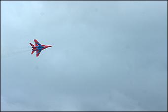 4 сентябрь 2015 г., Барнаул   Тренировочный полет пилотажной группы "Стрижи".