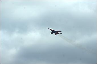 4 сентябрь 2015 г., Барнаул   Тренировочный полет пилотажной группы "Стрижи".