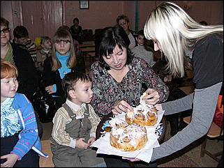 25 ноября 2010 г., Барнаул   "Душа семьи" - праздник, посвящённый Дню матери в "Алтайских коммунальных системах".