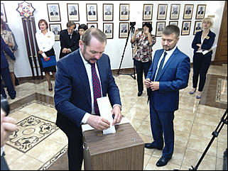 6 октябрь 2016 г., Барнаул © Амител Вячеслав Мельников   Первая сессия седьмого созыва депутатов АКЗС