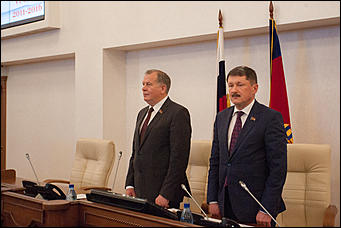 22 сентябрь 2016 г., Барнаул © Амител Вячеслав Мельников   В последний раз депутаты шестого созыва собрались в стенах парламентского центра Алтайского края