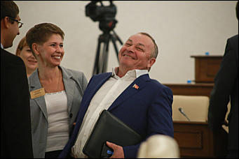 31 августа 2017 г, Барнаул. Екатерина Смолихина    Отдохнувшие и загоревшие: депутаты Алтайского Заксобрания вернулись с летних каникул