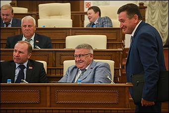 31 августа 2017 г, Барнаул. Екатерина Смолихина    Отдохнувшие и загоревшие: депутаты Алтайского Заксобрания вернулись с летних каникул