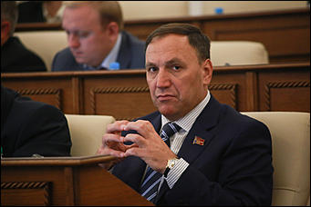 31 августа 2017 г, Барнаул. Екатерина Смолихина    Отдохнувшие и загоревшие: депутаты Алтайского Заксобрания вернулись с летних каникул