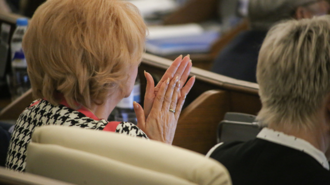 31 мая 2018 г., Барнаул. Екатерина Смолихина   Без Карлина: как прошла сессия краевого парламента в последний день весны