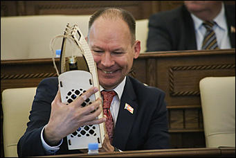 31 мая 2018 г., Барнаул. Екатерина Смолихина   Без Карлина: как прошла сессия краевого парламента в последний день весны