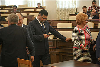 31 мая 2018 г., Барнаул. Екатерина Смолихина   Без Карлина: как прошла сессия краевого парламента в последний день весны