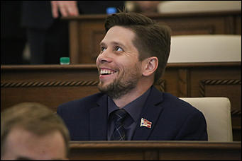 31 мая 2018 г., Барнаул. Екатерина Смолихина   Без Карлина: как прошла сессия краевого парламента в последний день весны