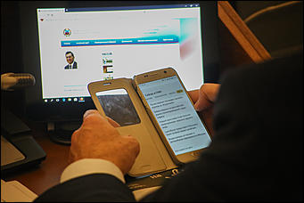 31 мая 2018 г., Барнаул. Екатерина Смолихина   Без Карлина: как прошла сессия краевого парламента в последний день весны