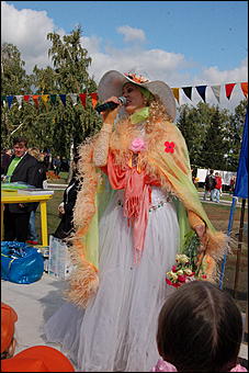 15 сентября 2007 г., Барнаул   Медиа-холдинг "Алтайская неделя плюс" сделал подарок всем барнаульцам