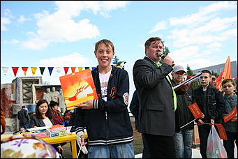 15 сентября 2007 г., Барнаул   Медиа-холдинг "Алтайская неделя плюс" сделал подарок всем барнаульцам