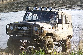 15 июля 2008 г., Барнаул   Алтайский внедорожный клуб организовал шоу