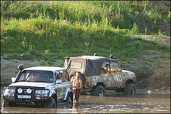 15 июля 2008 г., Барнаул   Алтайский внедорожный клуб организовал шоу