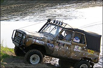 15 июля 2008 г., Барнаул   Алтайский внедорожный клуб организовал шоу