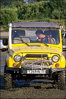 15 июля 2008 г., Барнаул   Алтайский внедорожный клуб организовал шоу