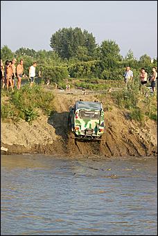 15 июля 2008 г., Барнаул   Алтайский внедорожный клуб организовал шоу