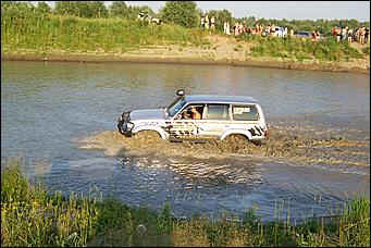 15 июля 2008 г., Барнаул   Алтайский внедорожный клуб организовал шоу