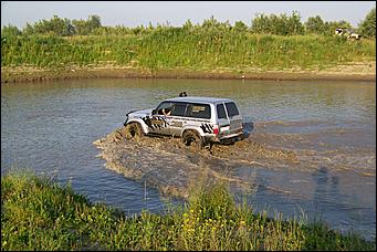 15 июля 2008 г., Барнаул   Алтайский внедорожный клуб организовал шоу