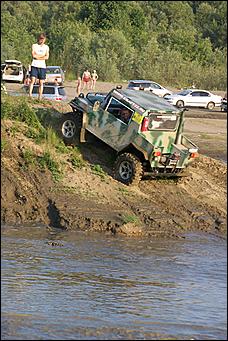 15 июля 2008 г., Барнаул   Алтайский внедорожный клуб организовал шоу