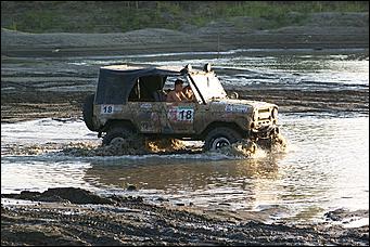 15 июля 2008 г., Барнаул   Алтайский внедорожный клуб организовал шоу