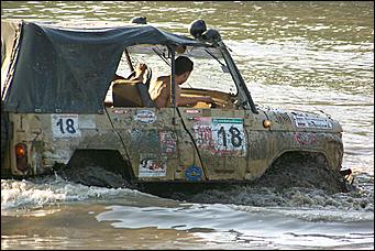 15 июля 2008 г., Барнаул   Алтайский внедорожный клуб организовал шоу