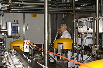 26 февраля 2007 г., Барнаул   Посещение главой Барнаула Владимиром Колгановым ООО "Алтайхолод"