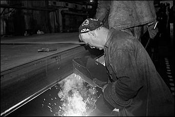 7 сентябрь 2016 г., Барнаул © Амител Вячеслав Мельников   Искры металла и грохот станков: фотопрогулка по выжившему "Алтайвагону"