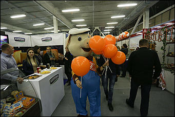 31 октября 2017 г., Барнаул. Екатерина Смолихина   Лучшие алтайские продукты показали в Барнауле на выставке "АлтайПродМаркет"