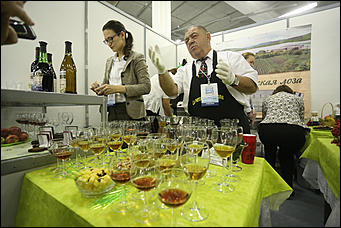 31 октября 2017 г., Барнаул. Екатерина Смолихина   Лучшие алтайские продукты показали в Барнауле на выставке "АлтайПродМаркет"