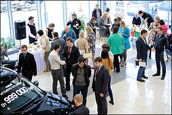 15 мая 2014г.   В дилерском центре Mitsubishi  Автоцентра АНТ прошел день открытых дверей, посвященный новому Outlander III