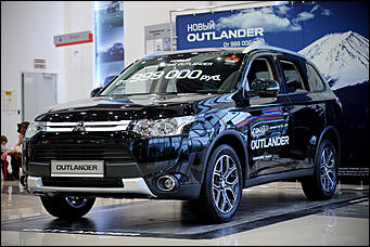 15 мая 2014г.   В дилерском центре Mitsubishi  Автоцентра АНТ прошел день открытых дверей, посвященный новому Outlander III