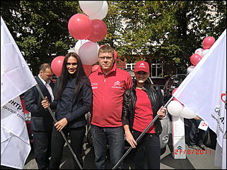 27 августа 2011 г., Барнаул   Автоцентр АНТ поздравил жителей родного города Барнаула  с праздником! 