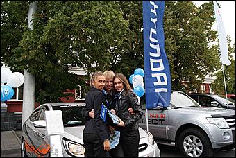 27 августа 2011 г., Барнаул   Автоцентр АНТ поздравил жителей родного города Барнаула  с праздником! 