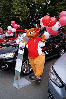 27 августа 2011 г., Барнаул   Автоцентр АНТ поздравил жителей родного города Барнаула  с праздником! 