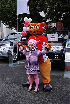 27 августа 2011 г., Барнаул   Автоцентр АНТ поздравил жителей родного города Барнаула  с праздником! 