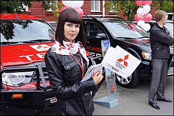 27 августа 2011 г., Барнаул   Автоцентр АНТ поздравил жителей родного города Барнаула  с праздником! 