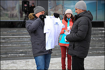 14 февраля 2015г.    Автоцентр АНТ официальный дилер Hyundai провел шоу аэрографии в День Святого Валентина