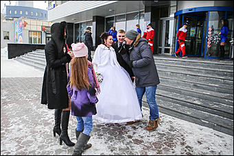 14 февраля 2015г.    Автоцентр АНТ официальный дилер Hyundai провел шоу аэрографии в День Святого Валентина