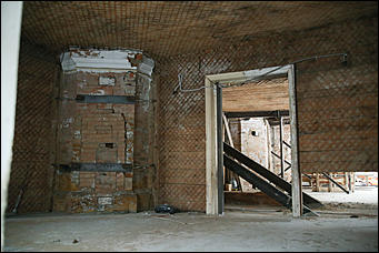 23 ноября 2017 г., Барнаул. Екатерина Смолихина   Медленно, но верно: реставрация "Аптеки Крюгеръ" в Барнауле продолжается