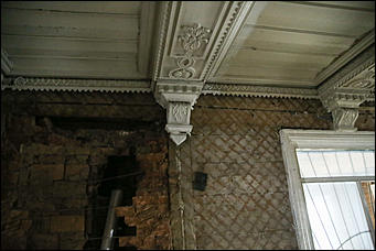 23 ноября 2017 г., Барнаул. Екатерина Смолихина   Медленно, но верно: реставрация "Аптеки Крюгеръ" в Барнауле продолжается