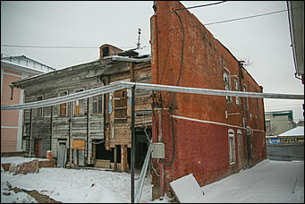 23 ноября 2017 г., Барнаул. Екатерина Смолихина   Медленно, но верно: реставрация "Аптеки Крюгеръ" в Барнауле продолжается