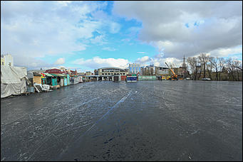 23 октября 2018 г., Барнаул. Екатерина Смолихина   На круги своя: почему на пешеходную улицу Барнаула вернулись палатки