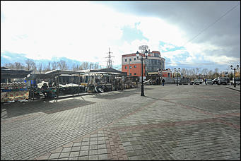 23 октября 2018 г., Барнаул. Екатерина Смолихина   На круги своя: почему на пешеходную улицу Барнаула вернулись палатки