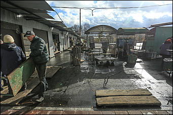 23 октября 2018 г., Барнаул. Екатерина Смолихина   На круги своя: почему на пешеходную улицу Барнаула вернулись палатки