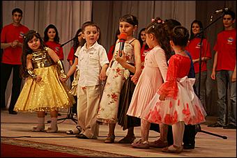 17 июня 2009 г., Барнаул   Праздник «Мы живем в России», посвященный Году молодежи