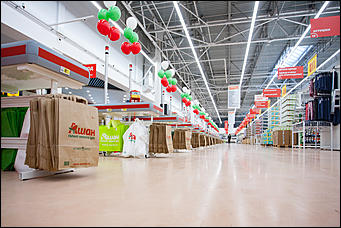 17 ноябрь 2016 г., Барнаул © Амител Вячеслав Мельников Как открывали "Ашан" в ТЦ "Галактика"