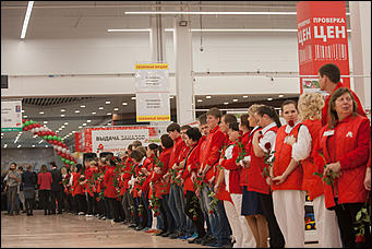 17 ноябрь 2016 г., Барнаул © Амител Вячеслав Мельников Как открывали "Ашан" в ТЦ "Галактика"